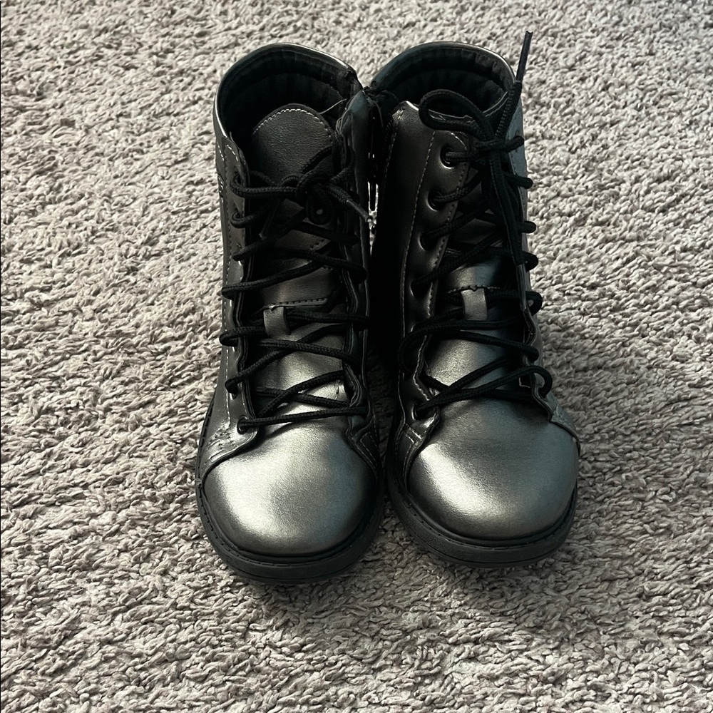 Pampili Sleek dark silver Kids Boots size 29 US 12.5